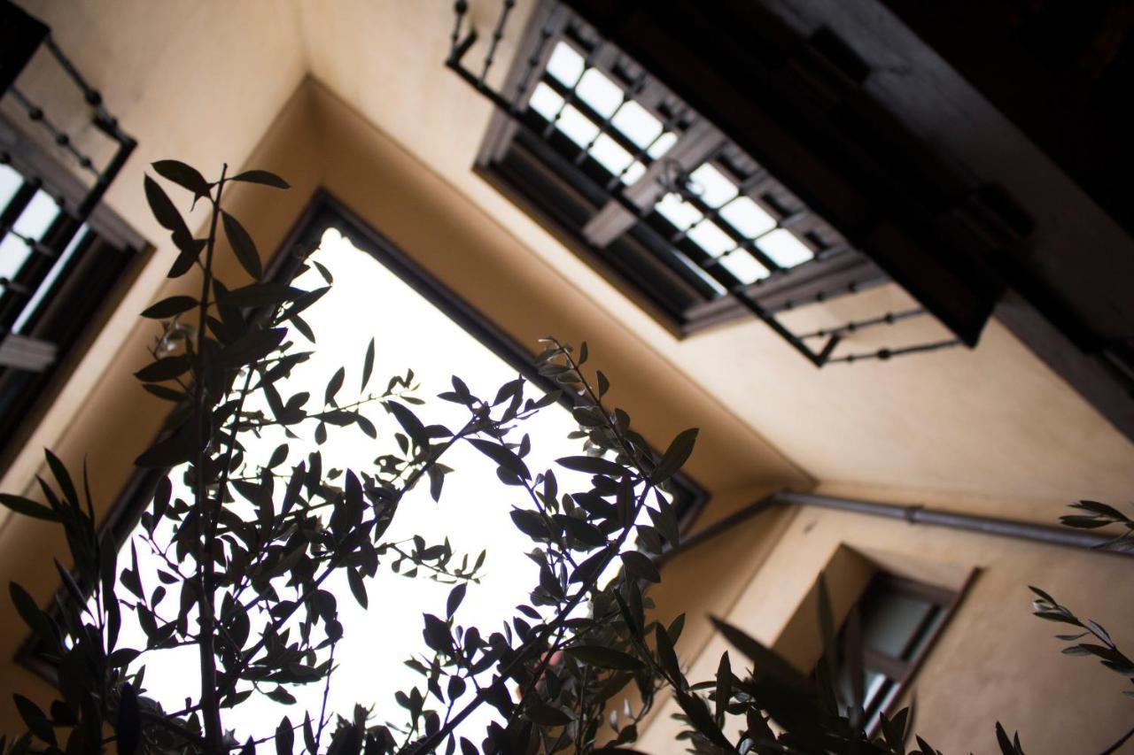 Quartier Leon Hostel Jabalquinto Exterior foto